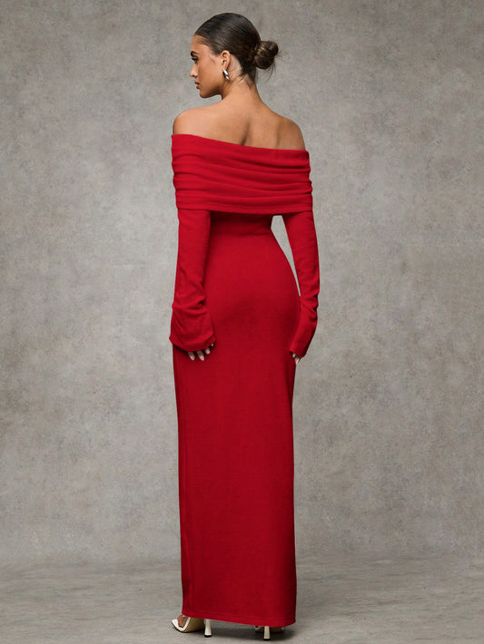 Elegant Off-Shoulder Fitted Long Dress