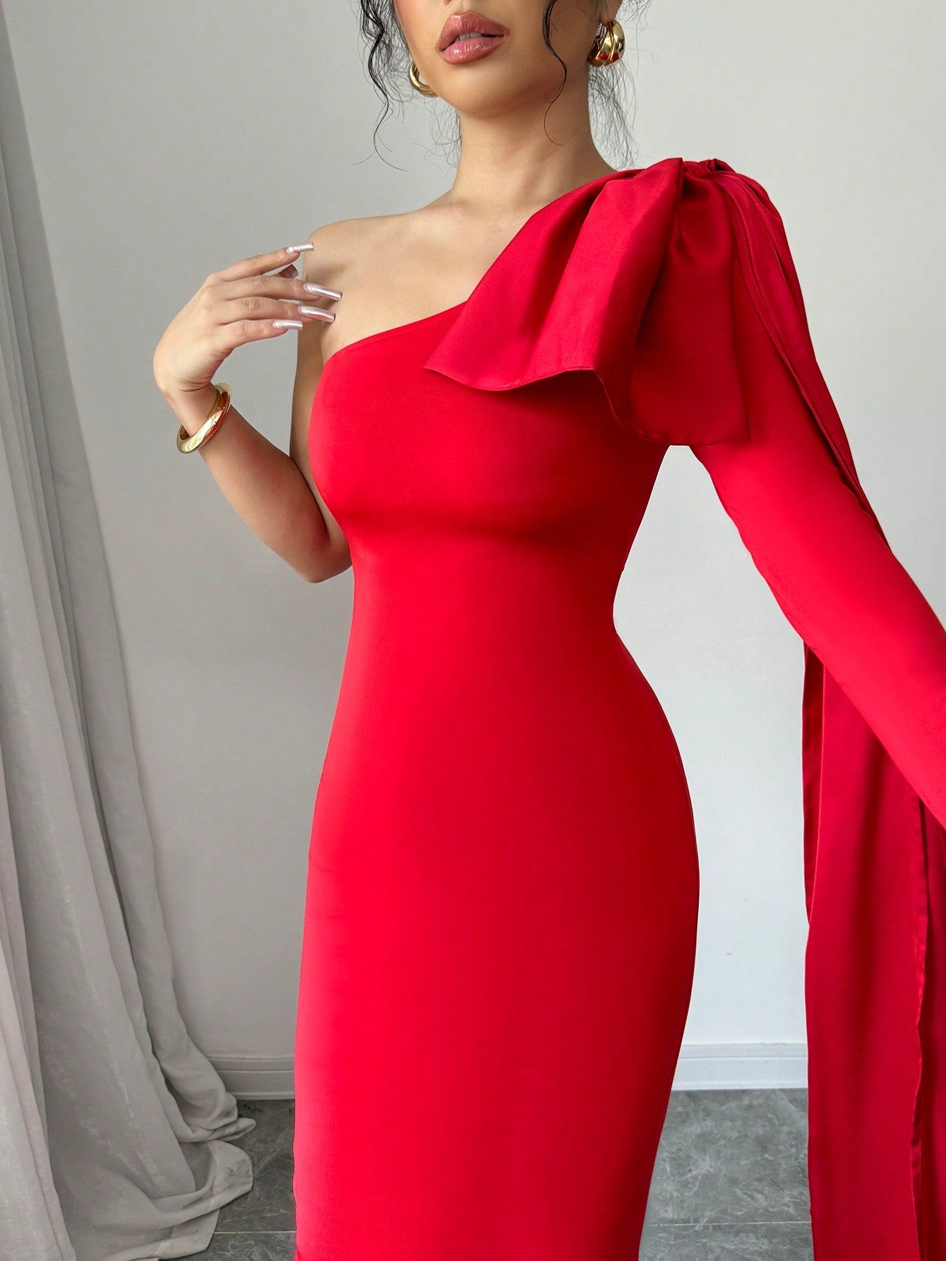 Sexy 3D Flower Bow Tie Strap One-Shoulder Long Sleeve Bodycon Dresses