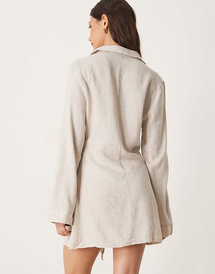 https://images.asos-media.com/products/asos-design-isabel-linen-blend-tie-front-beach-shirt-dress-in-natural/207337627-4?$n_750w$&wid=750&fit=constrain