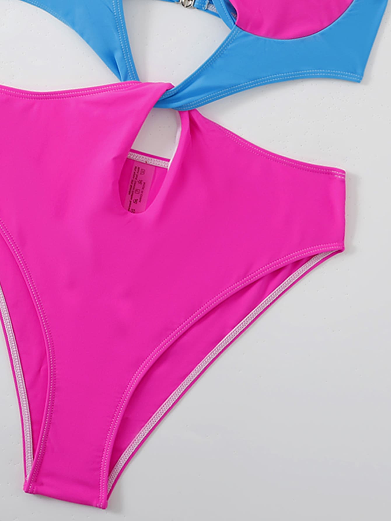 Colorblock Cut Out Tie Back Underwire One Piece Swimsuit