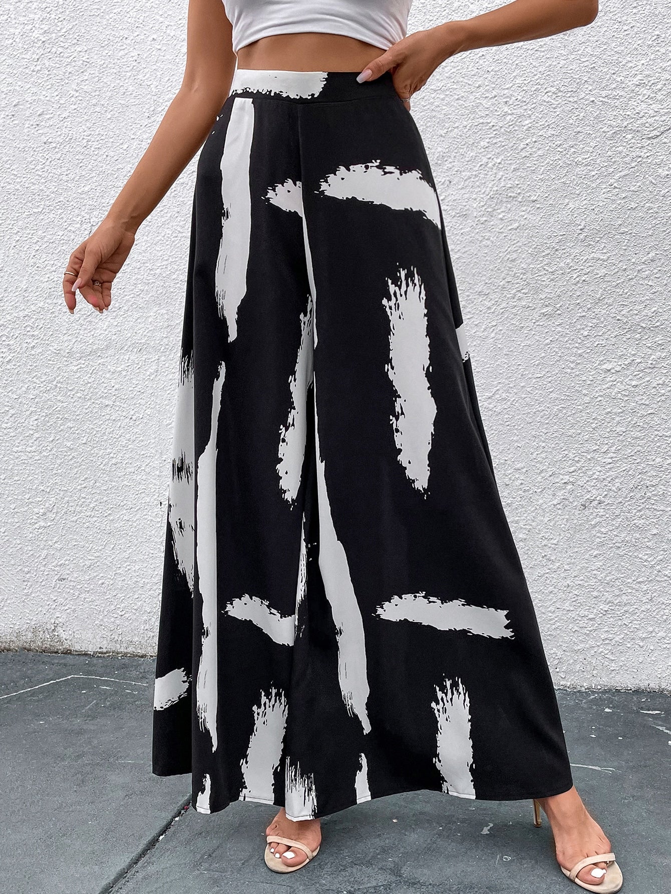 Graphic Print Wide Leg Pants