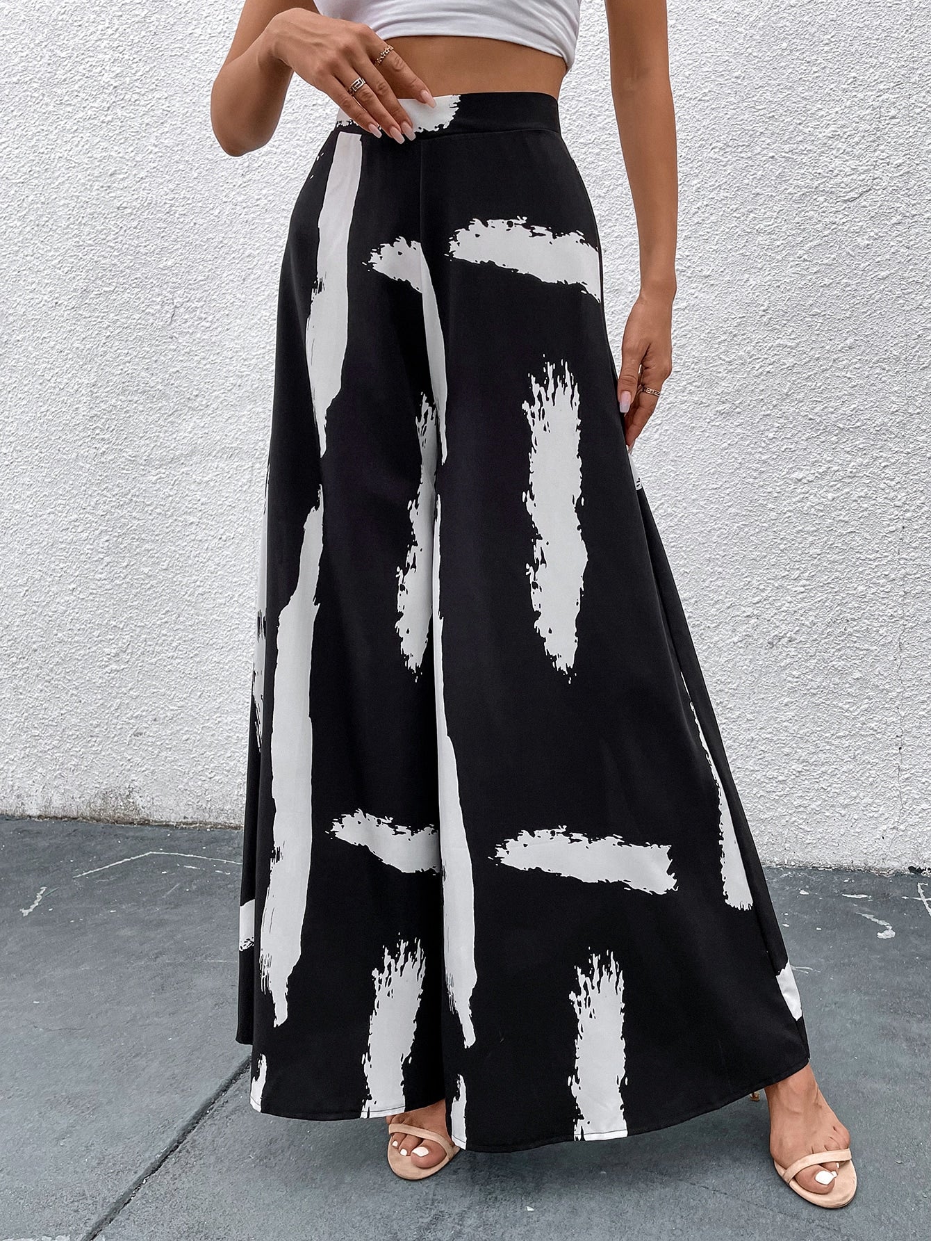 Graphic Print Wide Leg Pants