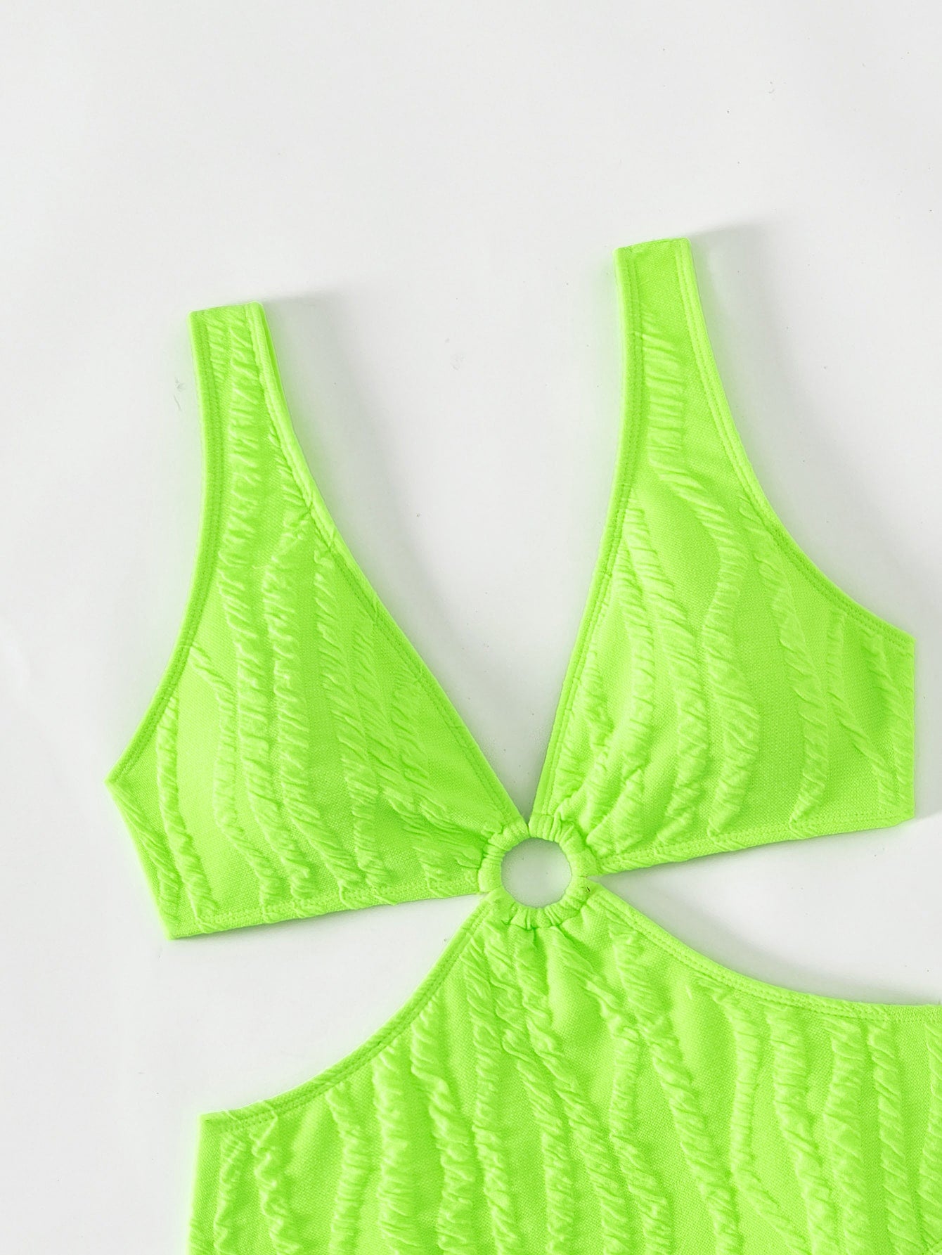 Plain Ring Linked One Piece Swimsuit With Beach Skirt