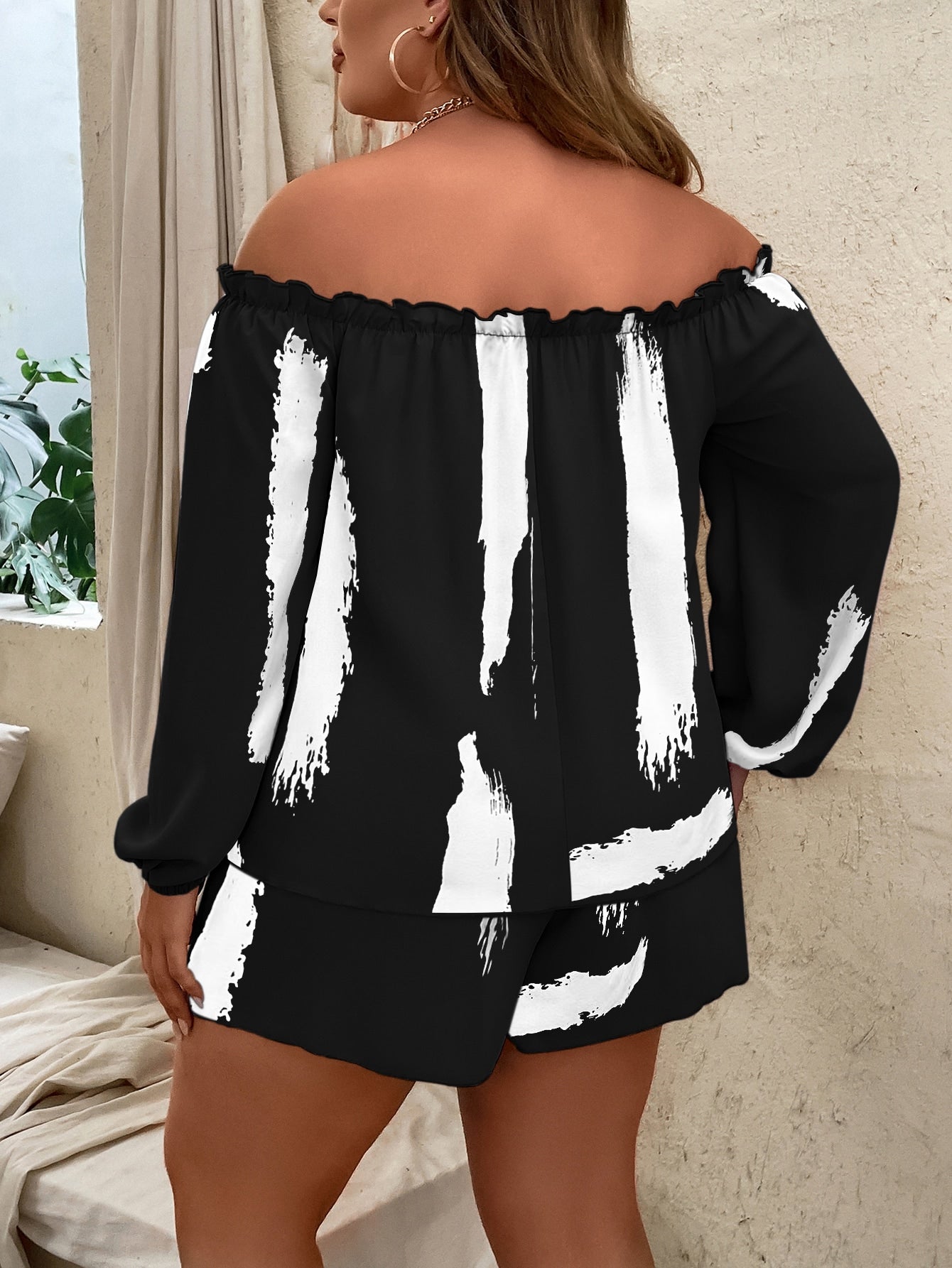 Plus Brush Print Off Shoulder Lantern Sleeve Top Shorts