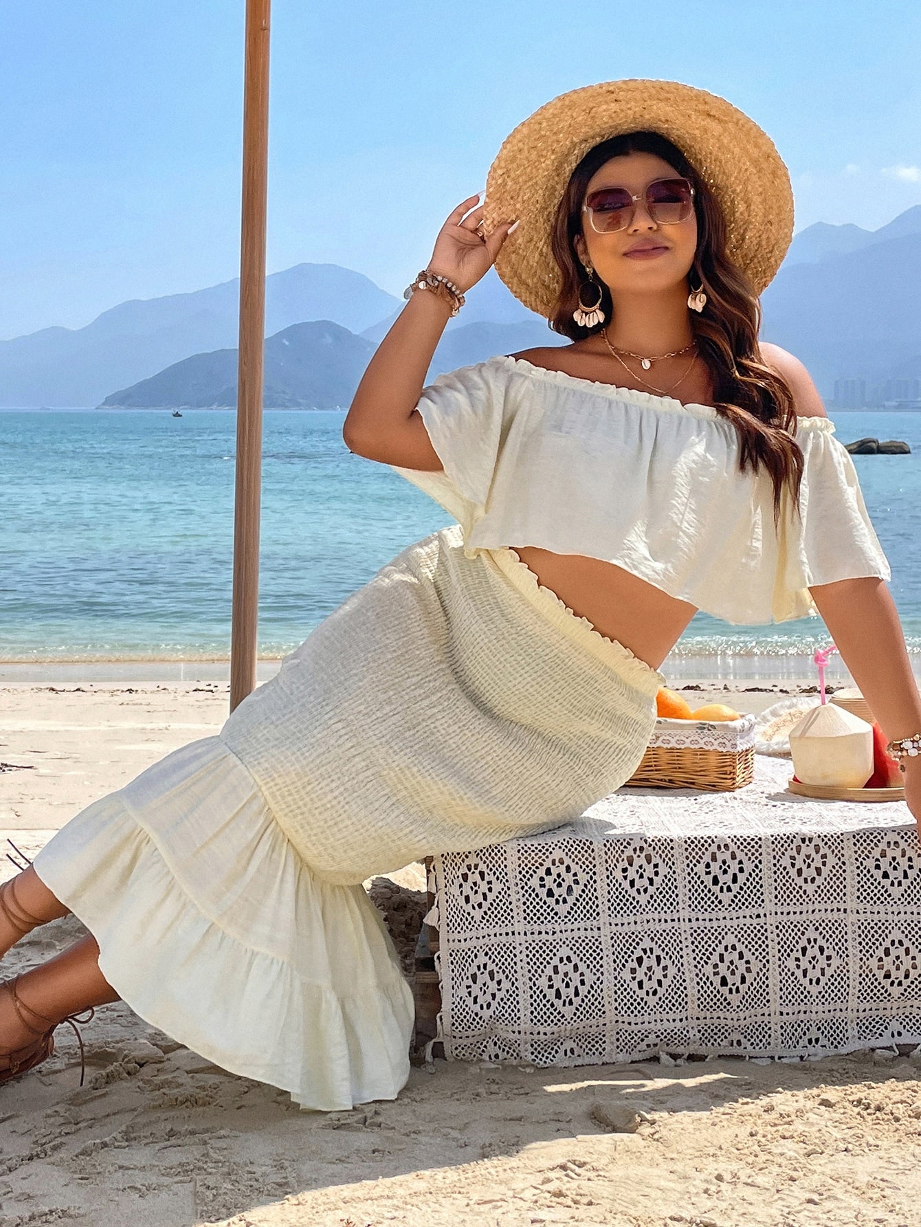 Plus Off Shoulder Crop Top Mermaid Hem Skirt