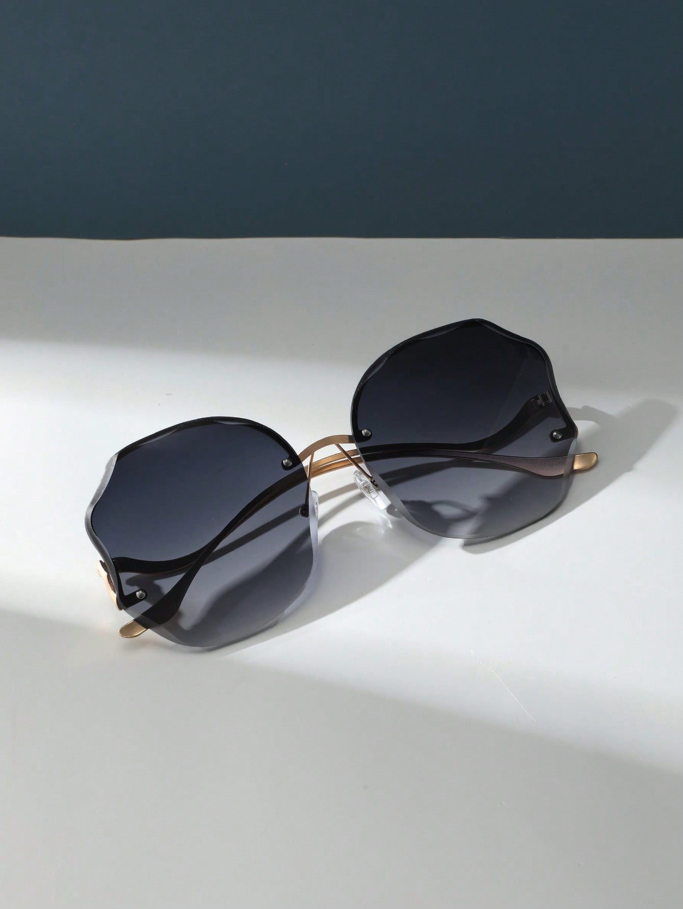 1 pair Rimless Fashion Sunglasses