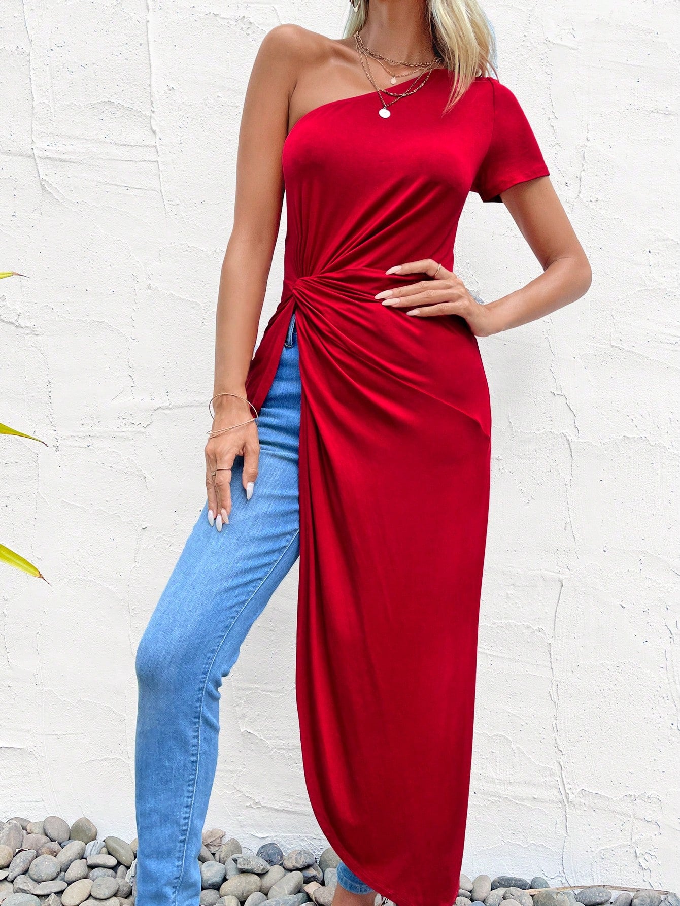 One Shoulder Twist Asymmetrical Hem Tee