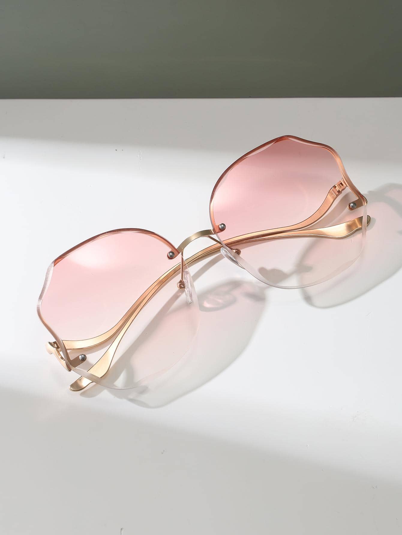 1 pair Rimless Fashion Sunglasses