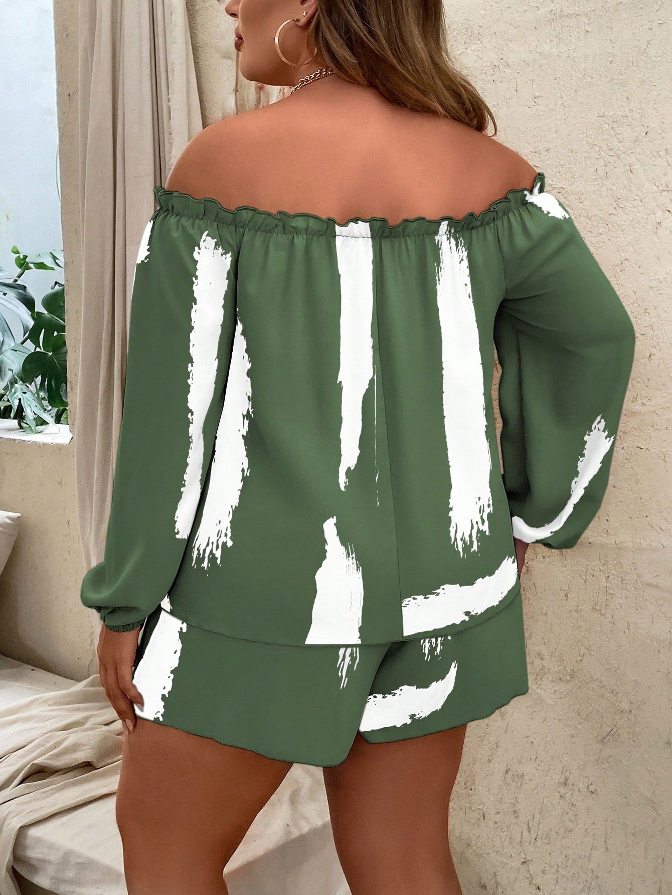 Plus Brush Print Off Shoulder Lantern Sleeve Top Shorts