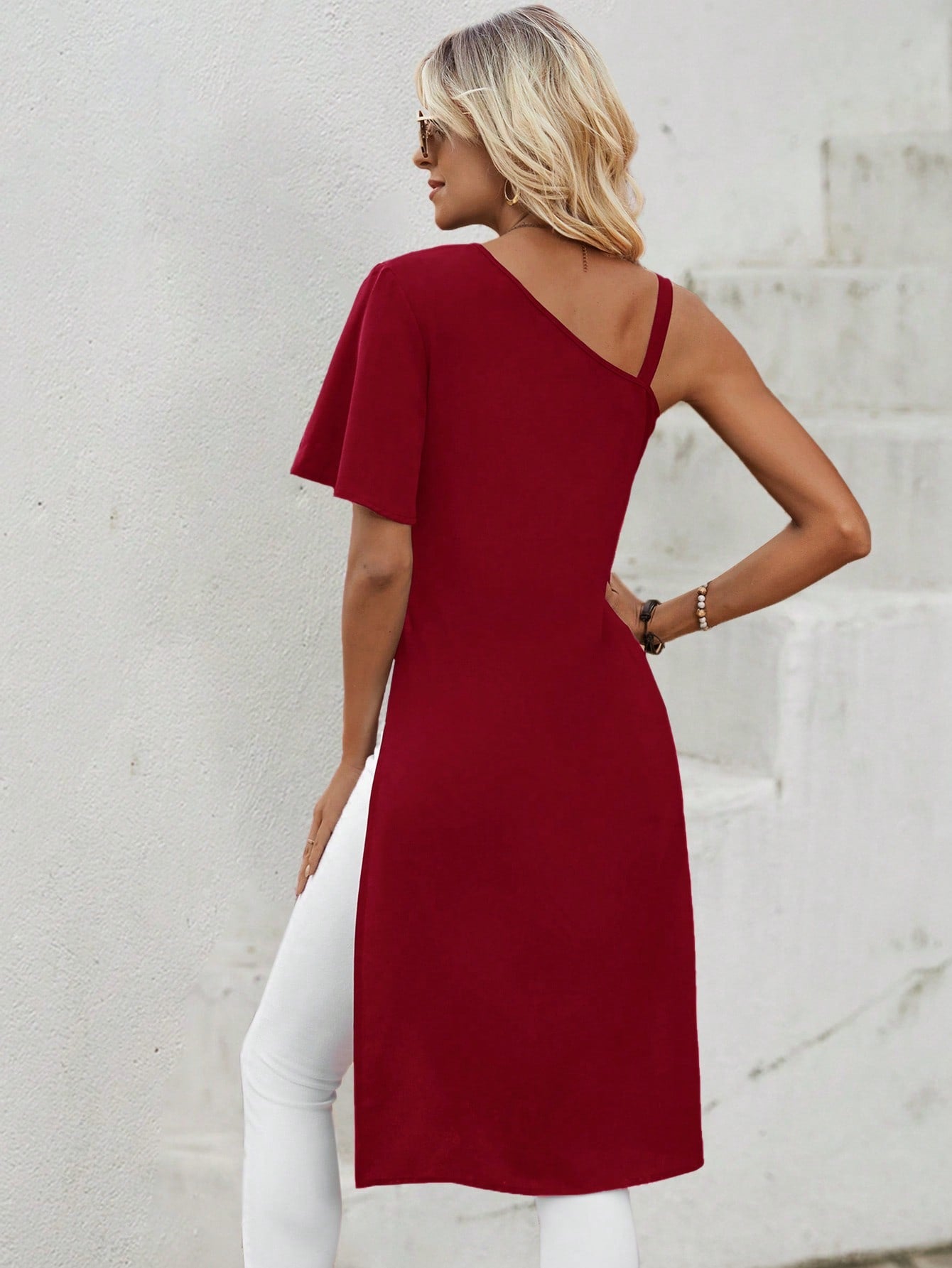 Chain Detail Asymmetrical Hem Blouse
