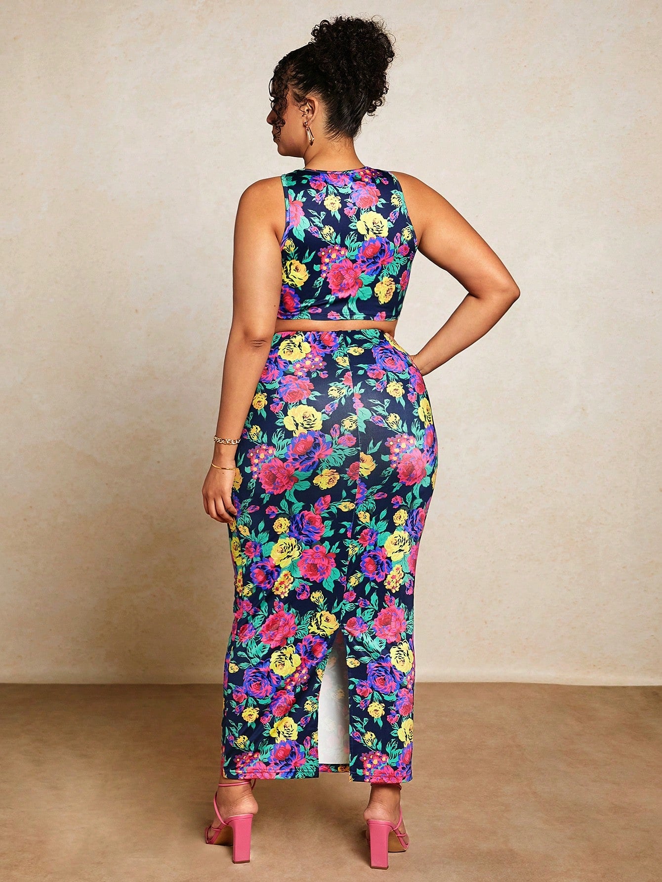 Plus Floral Print Crop Tank Top Pencil Skirt