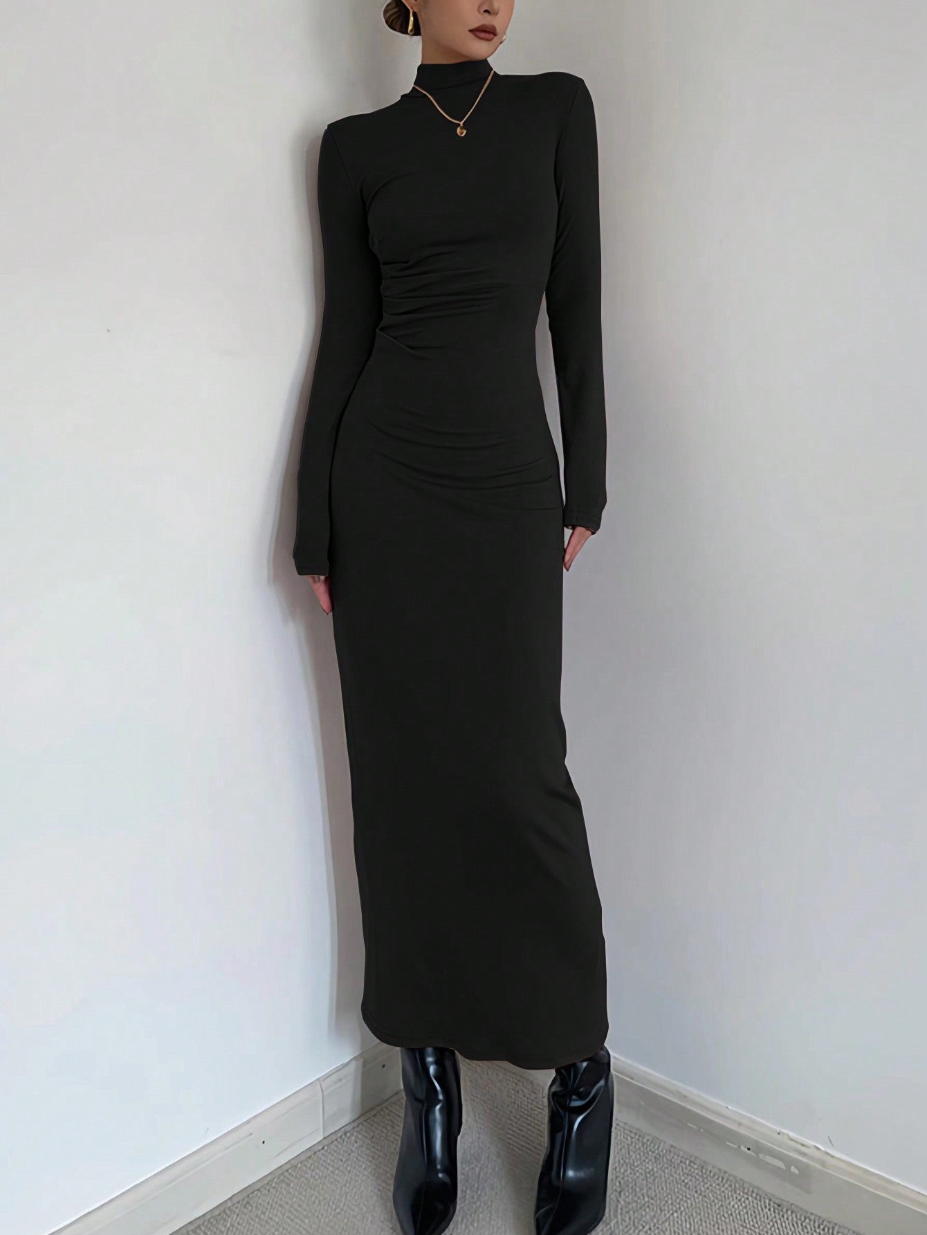 Solid Color Pleated Bodycon Dress