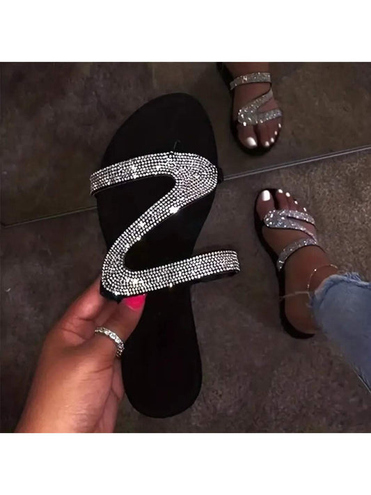 Rhinestone Flat Bottom Slippers Women Summer Beach Sandals Sex Angle Clip Toe Casual Outdoor Slip Ons Silver