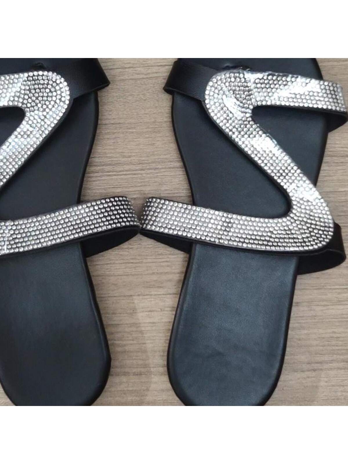 Rhinestone Flat Bottom Slippers Women Summer Beach Sandals Sex Angle Clip Toe Casual Outdoor Slip Ons Silver