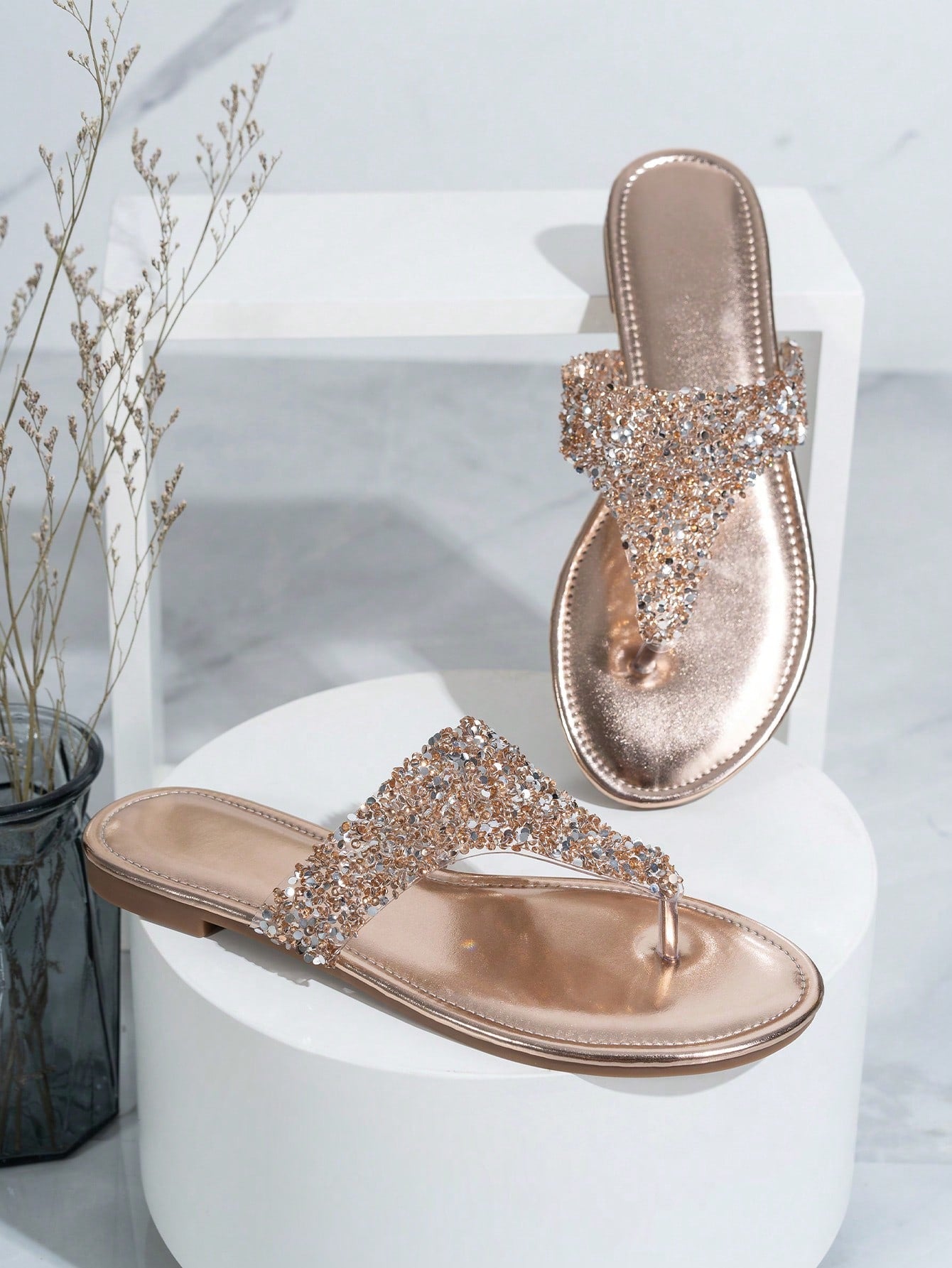 Elegant Glass Diamond Decorated Women's Casual Flat Sandals