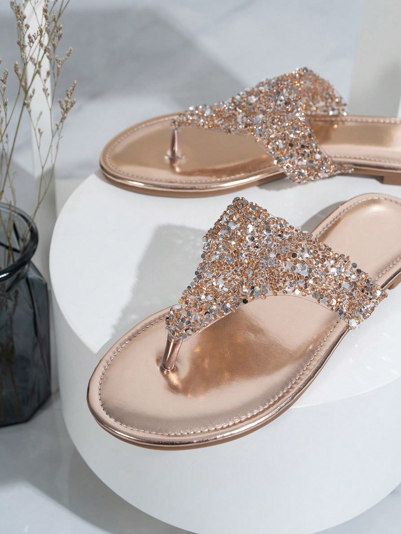 Elegant Glass Diamond Decorated Women's Casual Flat Sandals