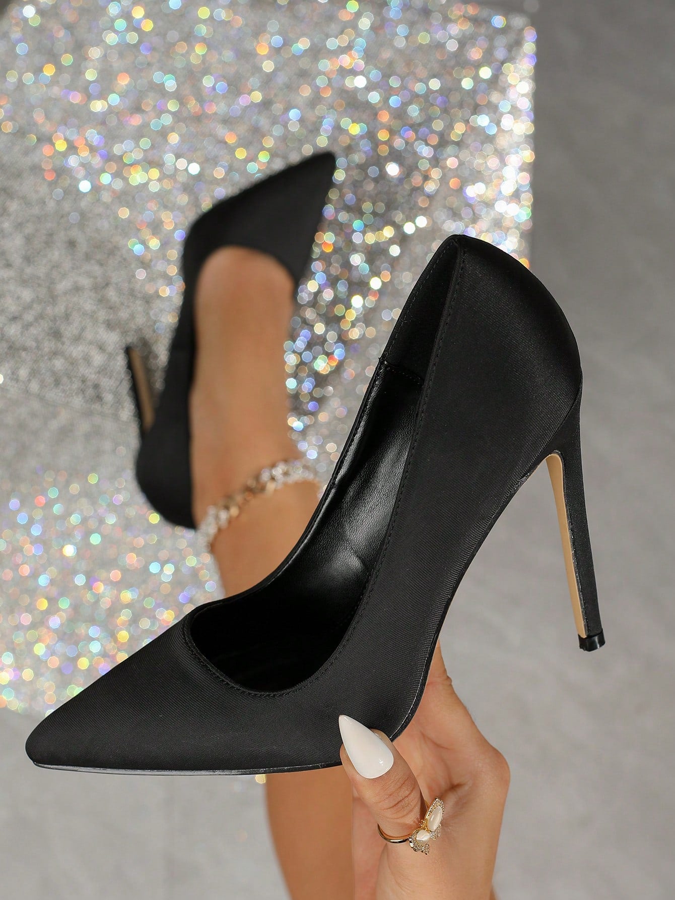 High Heel Pumps For An Afternoon Bunch