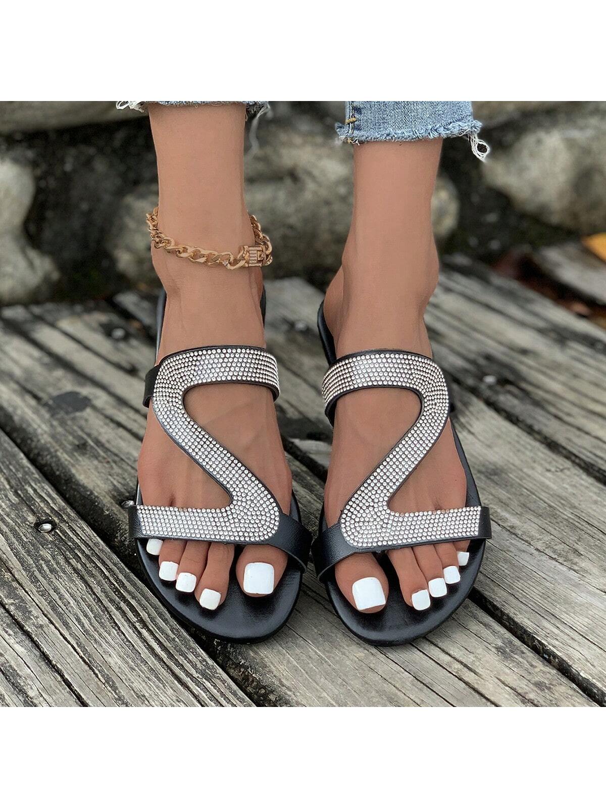 Rhinestone Flat Bottom Slippers Women Summer Beach Sandals Sex Angle Clip Toe Casual Outdoor Slip Ons Silver