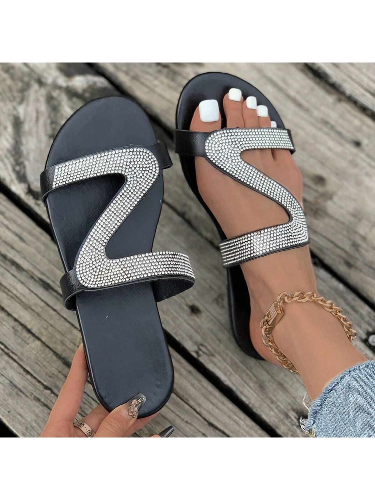 Rhinestone Flat Bottom Slippers Women Summer Beach Sandals Sex Angle Clip Toe Casual Outdoor Slip Ons Silver