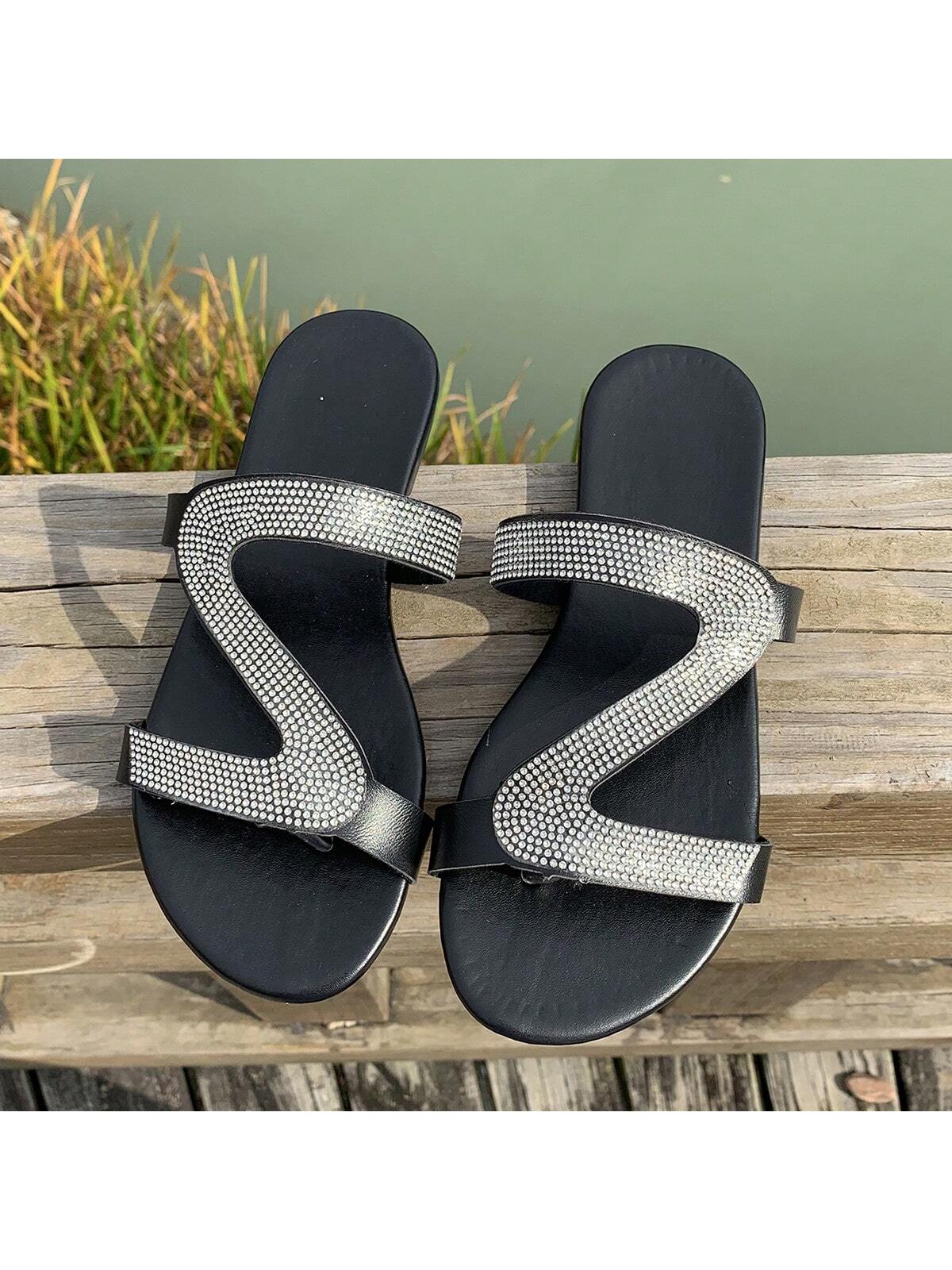 Rhinestone Flat Bottom Slippers Women Summer Beach Sandals Sex Angle Clip Toe Casual Outdoor Slip Ons Silver