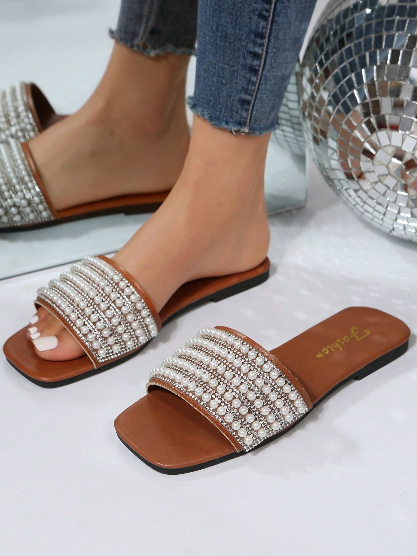 Women's Fashion Pearl Decoration Flat Sandals, Comfortable, Casual, French Style, White, Plus Size, Open Toe, Square Toe, Pearl Design, Goddess Style, Summer Beachwear