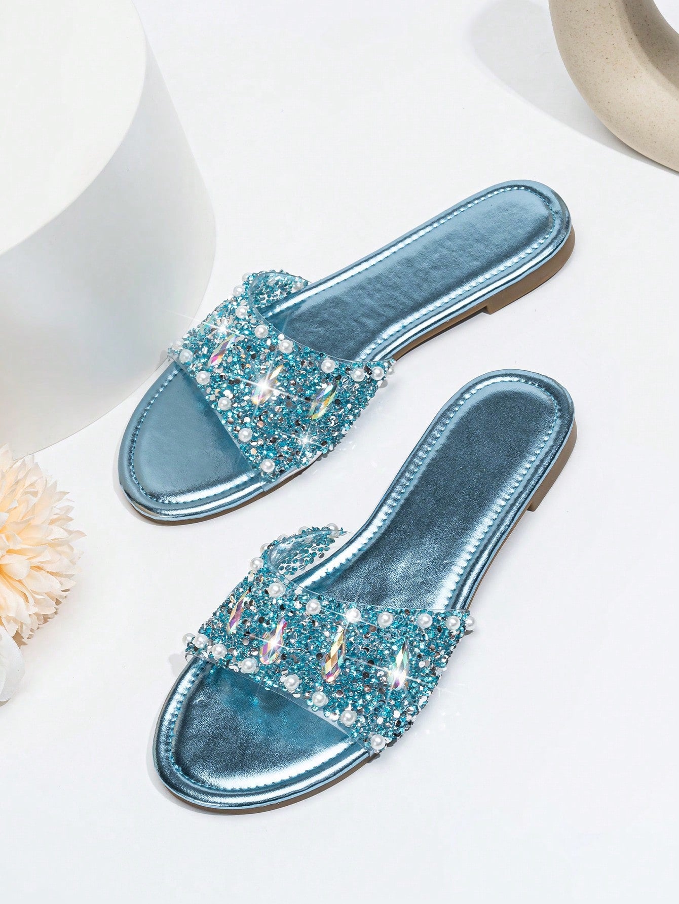 Elegant Glass Diamond Decorated Women's Casual Flat Sandals