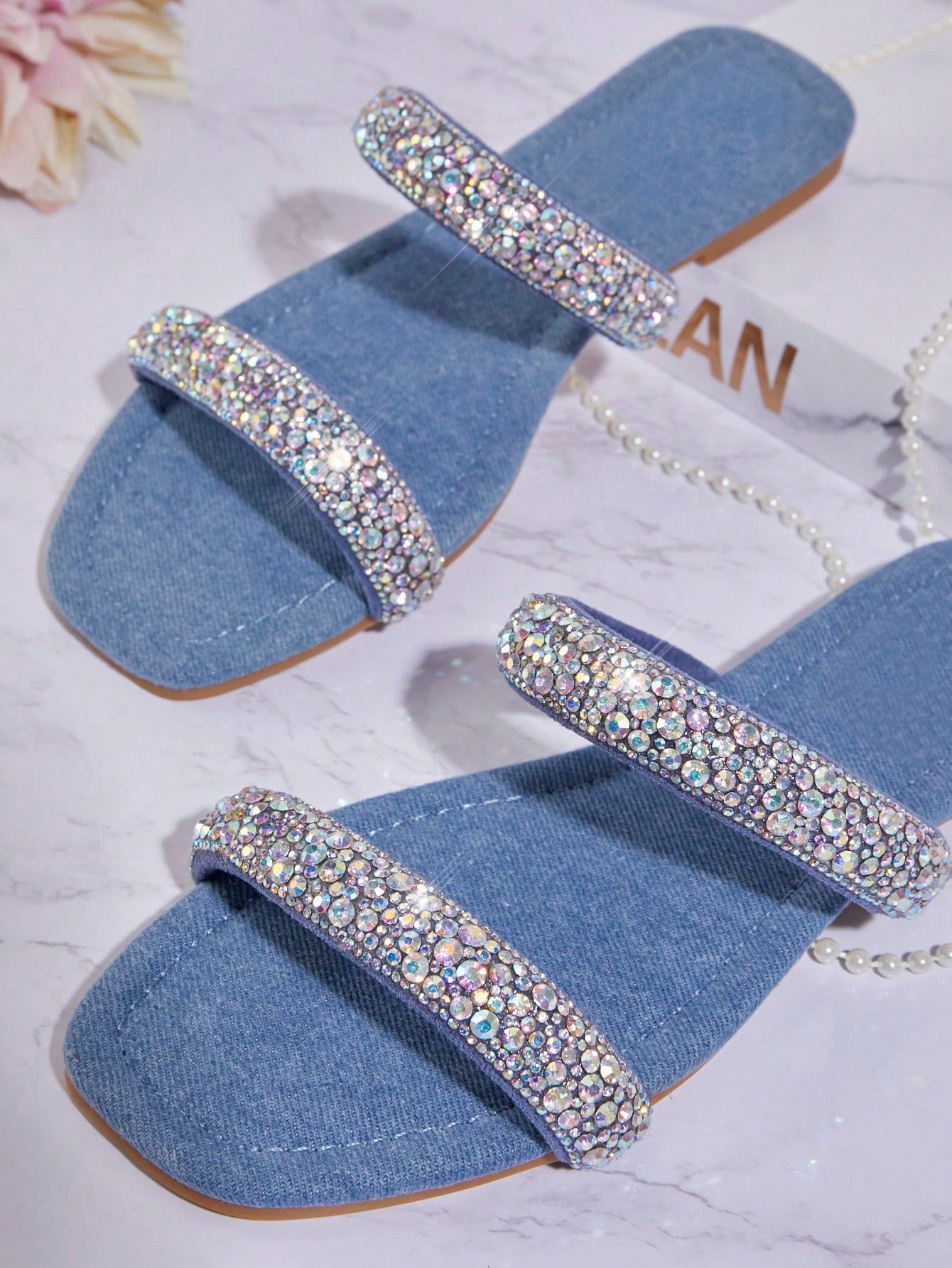 Ladies' Fashion Rhinestone Flat Sandals