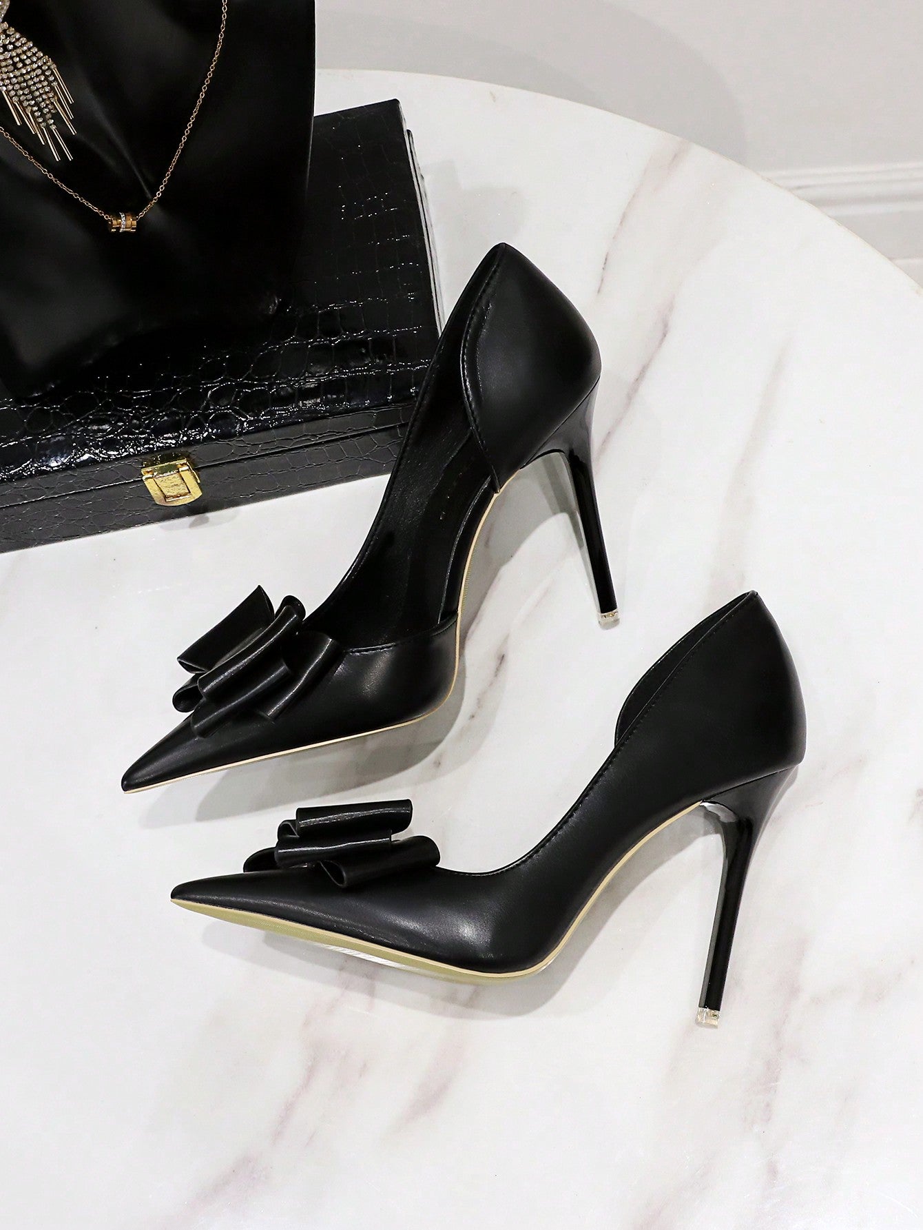 Women Bow Detail Stiletto Heeled Court Pumps, Fashionable Point Toe Pumps