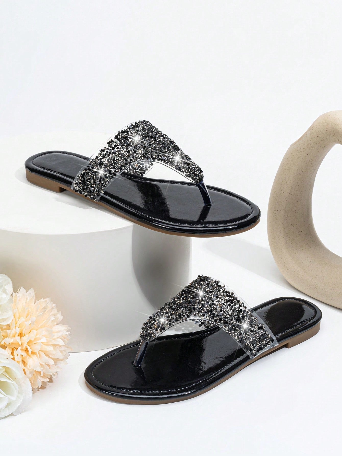 Elegant Glass Diamond Decorated Women's Casual Flat Sandals