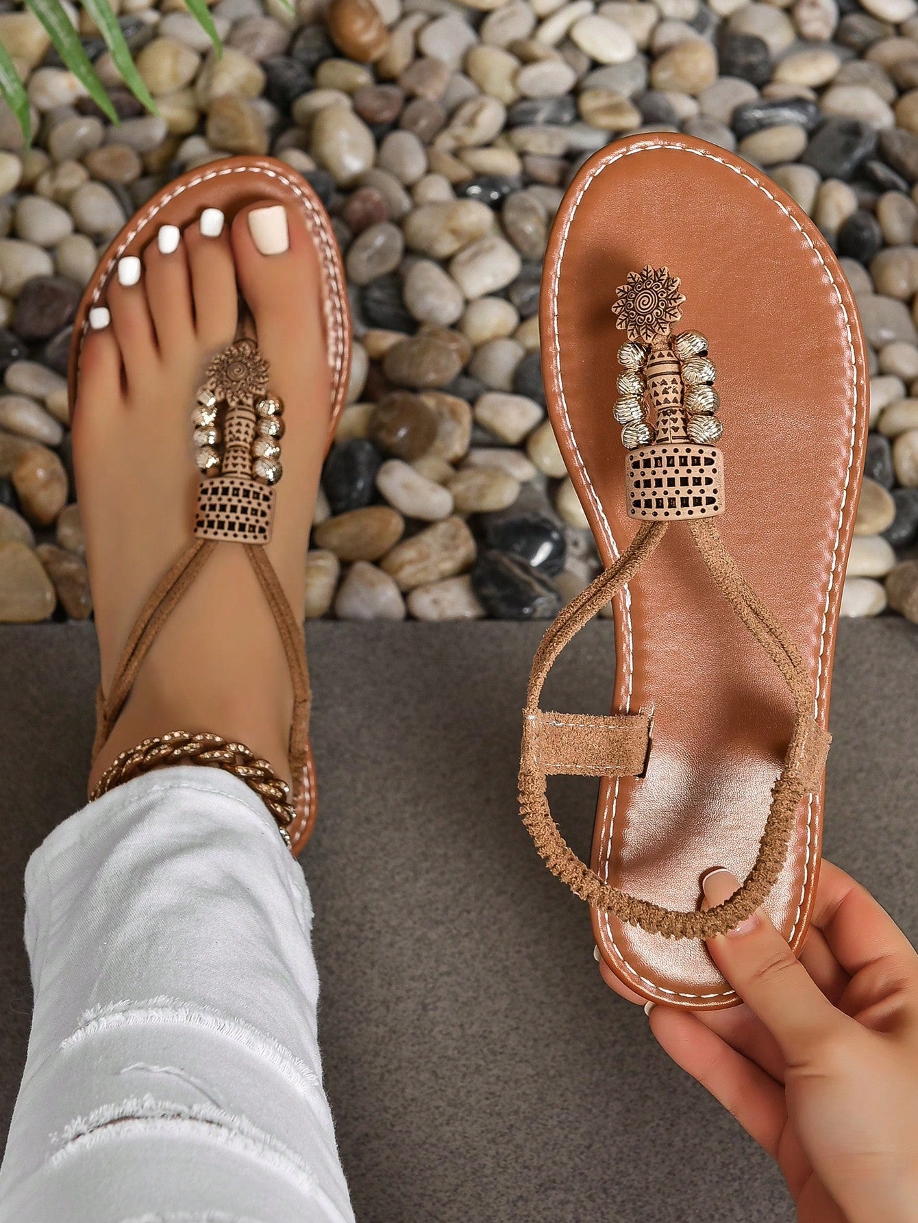 Fashionable Pearl and Rhinestone Roman Sandals