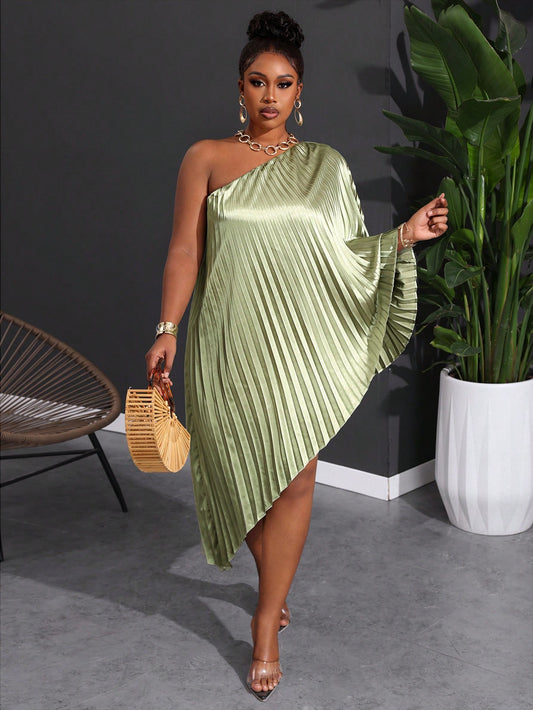 Women's Pleated One Shoulder Asymmetric Plus Size Dress With Cold Shoulder