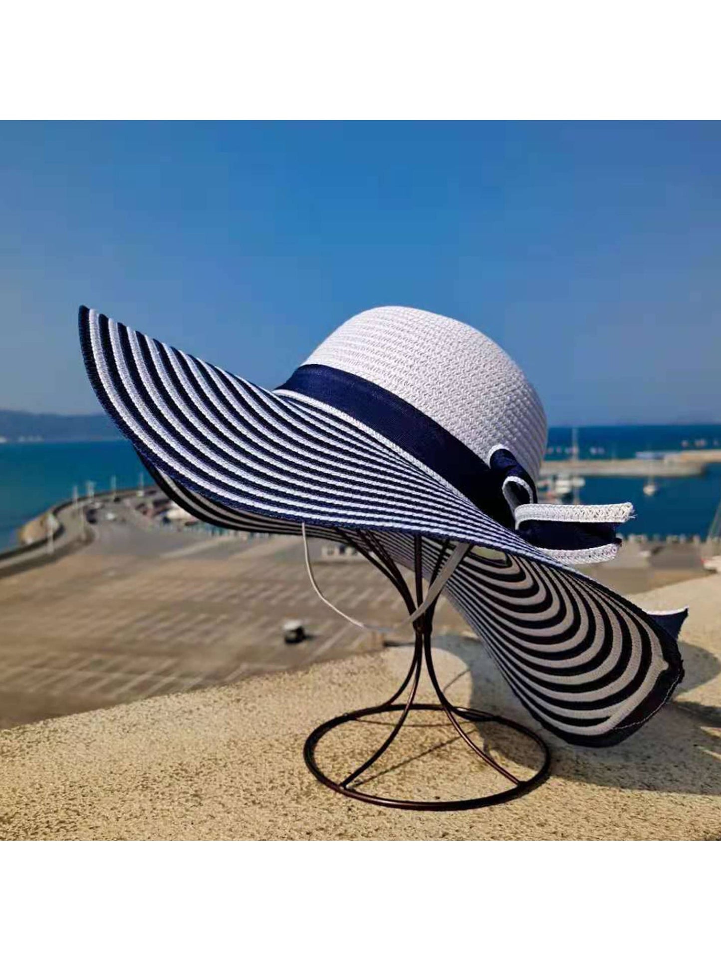 Fashionable Blue & White Striped Wide Brim Straw Hat Uv Protective