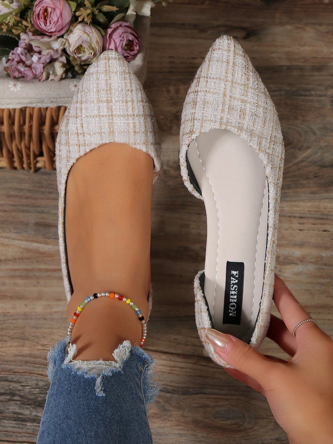 Fashionable Women's Flat Shoes