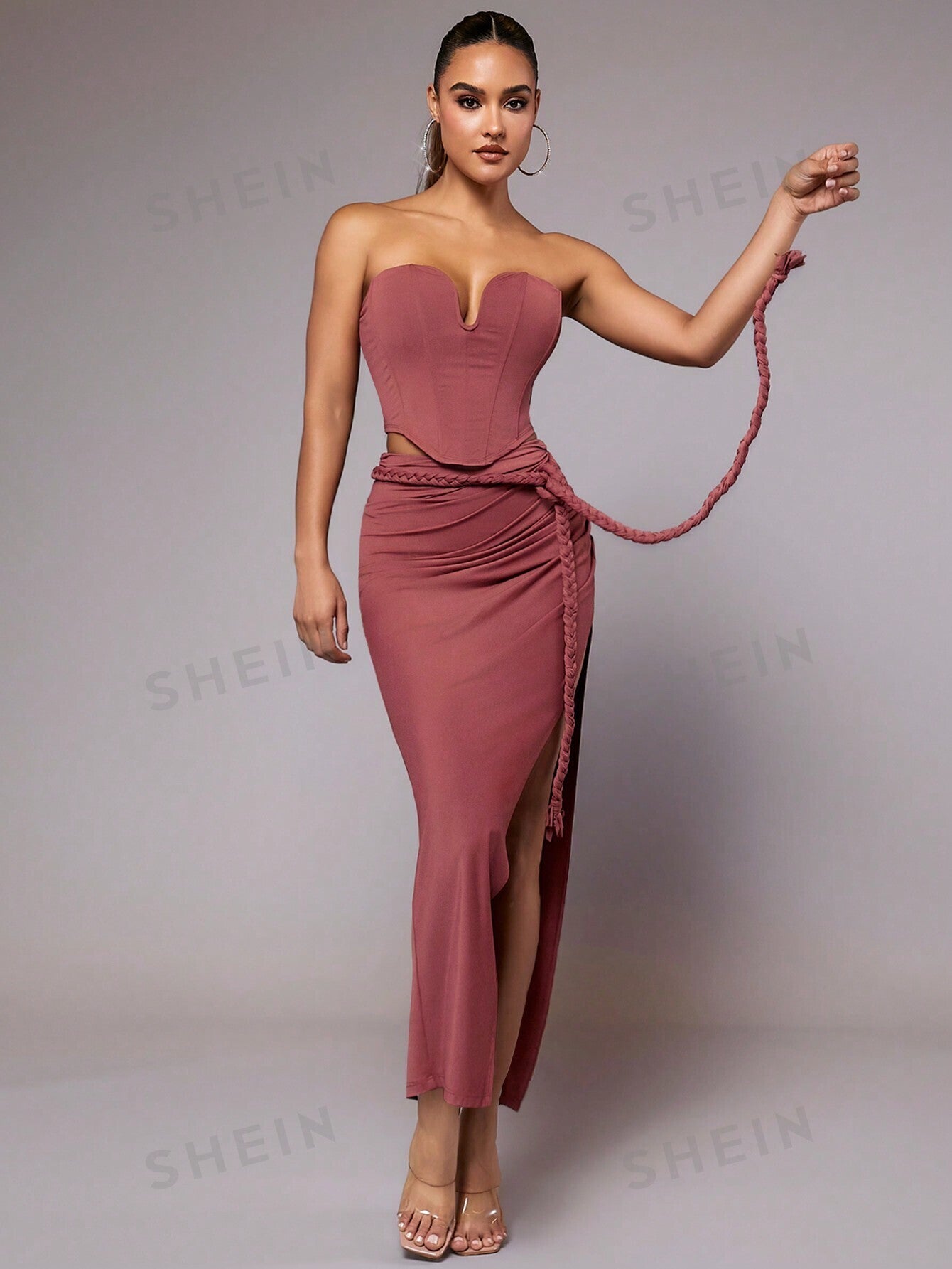 Pink Strapless Off-Shoulder Sexy Top And Twist Straps Draped Around Long Elegant Two-Piece Skirt Set
