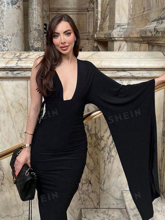 Women's Fashionable Single Shoulder Sleeve, Sexy Low-Cut Backless Evening Dress