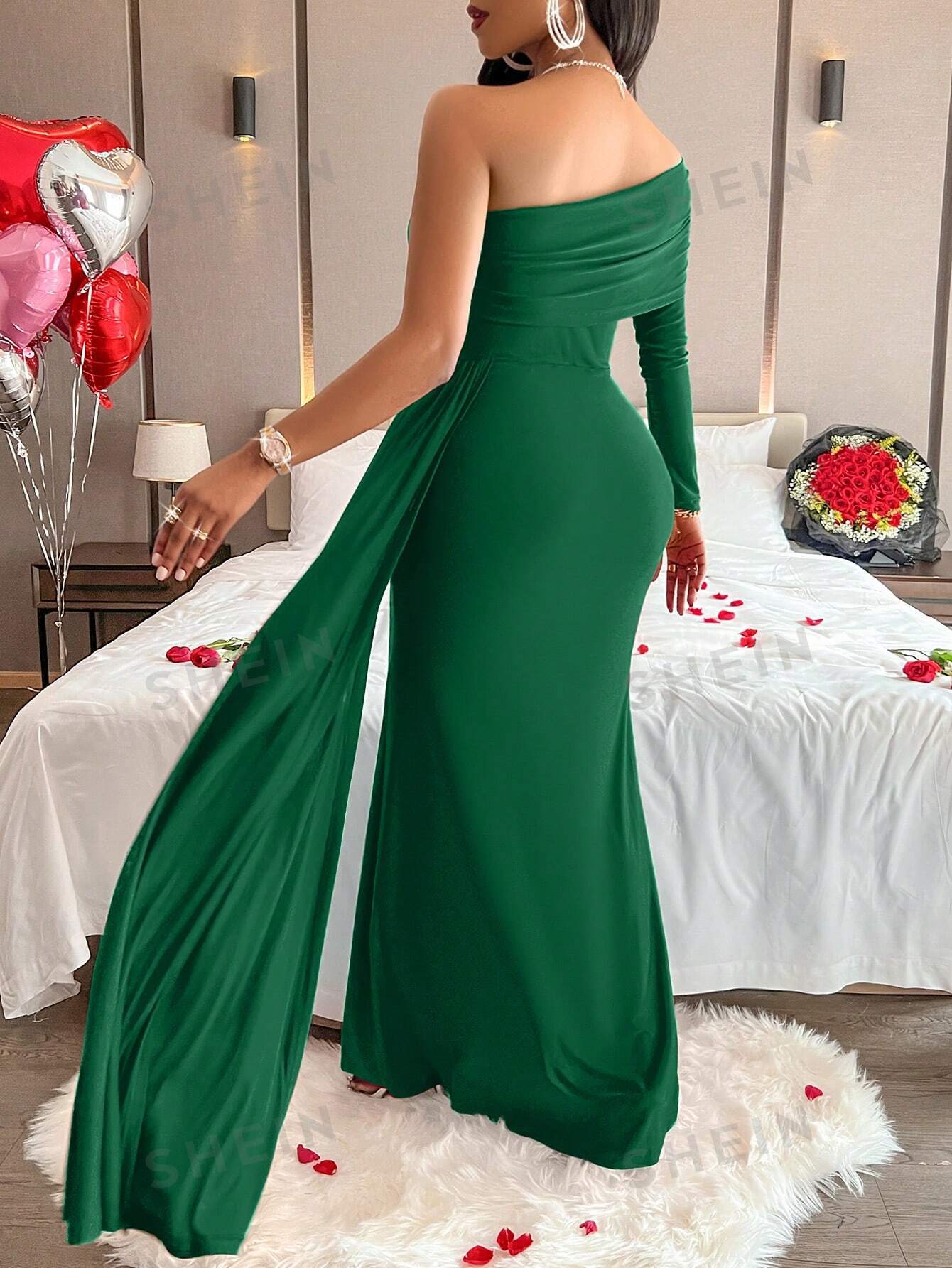 Oblique Shoulder Elegant Long Sleeve Dress