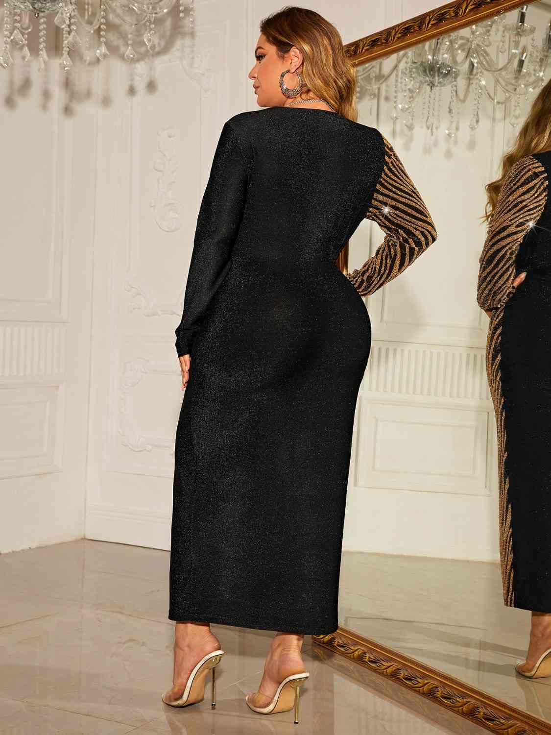 Plus Size Contrast V-Neck Slit Midi Dress